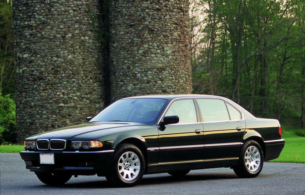 BMW 7(E38)