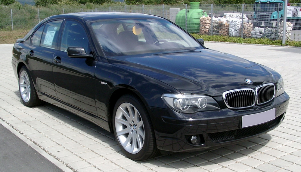 BMW 7(E65)