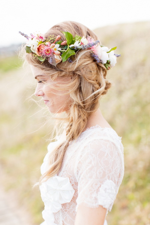 Свадебные прически с цветами для средних волос своими руками
