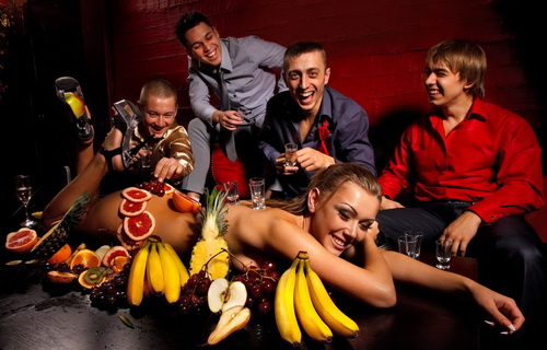 Как провести мальчишник