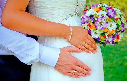 Беременная невеста