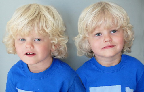 Поздравления с днем рождения близнецам-сыновьям