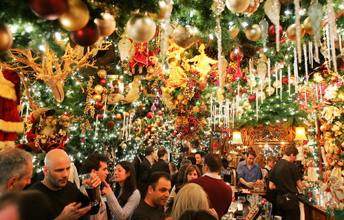 Сценарий празднования нового года для взрослых