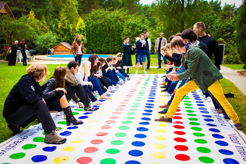 Как сэкономить на летнем корпоративе