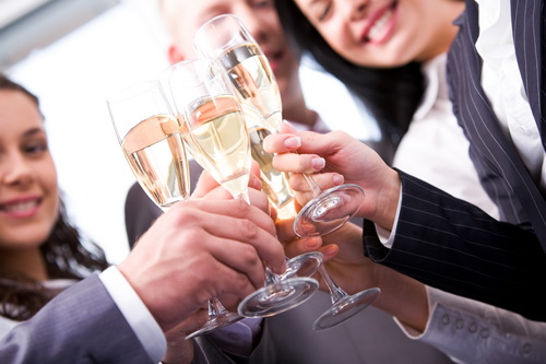 Оригинальные тосты на корпоратив